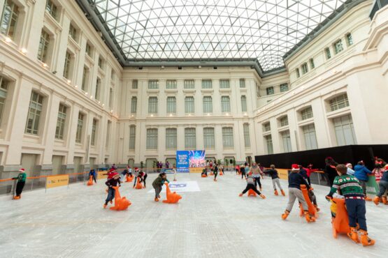 Imagen de la pista de hielo de Cibeles