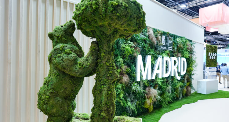 Estand de Madrid en la 45ª edición de la Feria Internacional de Turismo (FITUR)