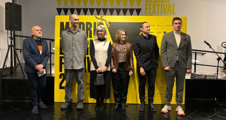 Presentación de 'La línea sueña', la exposición principal de MDF25