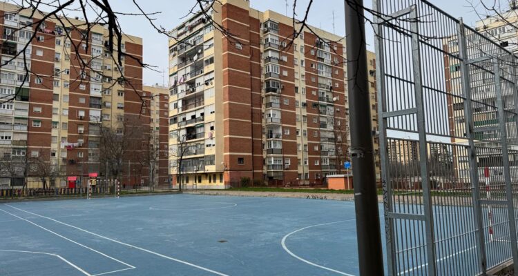 Instalación Deportiva Básica ‘Ribadeo y Verín’ con nuevo cerramiento metálico