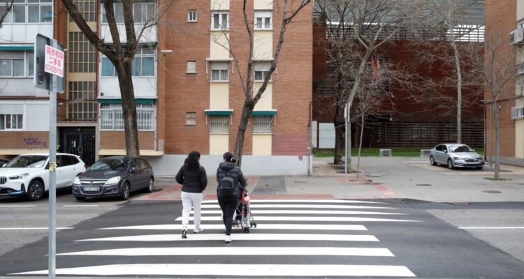Entorno del Centro de Mayores y de Día San Vicente de Paúl, que acaba de ser remodelado por el área de Obras y Equipamientos
