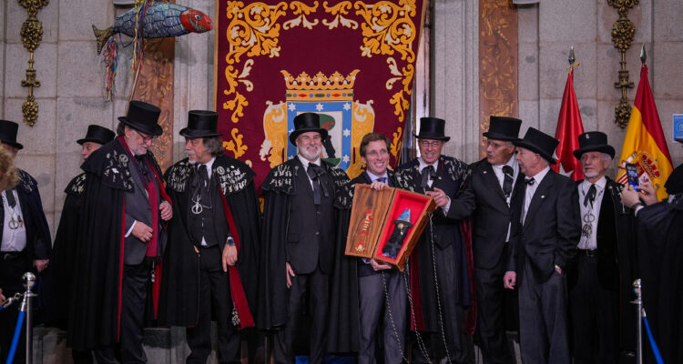 Recepción a la Alegre Cofradía del Entierro de la Sardina y la Peña del Boquerón