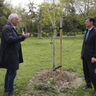 Páramo e Izquierdo en el parque Emperatriz María de Austria, en Carabanchel
