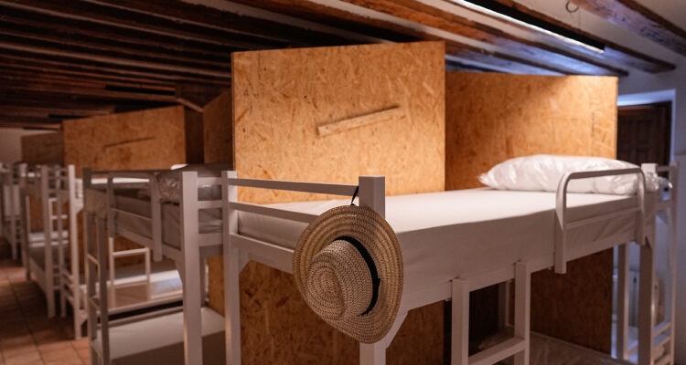 Detalle de un dormitorio del albergue