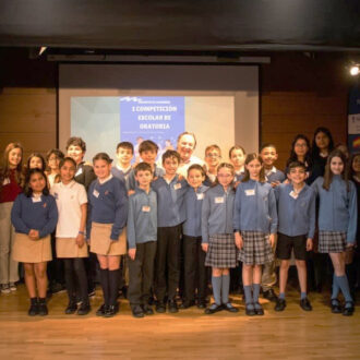 Trofeo entregado a los ganadores