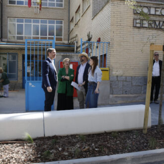 Visita al entorno del CEIP Hermanos Pinzón y del Centro Municipal de Mayores Campamento