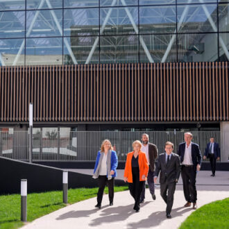 Visita al centro multifuncional de la calle de Fúcar