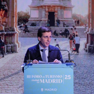 El alcalde de Madrid, José Luis Martínez-Almeida, durante la inauguración del III Foro de Turismo Ciudad de Madrid