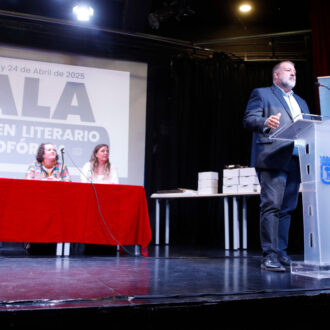 Ángel Ramos durante la entrega de premios del III Certamen Literario del Librofórum