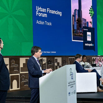 El alcalde de Madrid, José Luis Martínez-Almeida, ha asistido hoy a la sesión de clausura del I Foro de Diálogo de Ciudades Árabe-Europeas