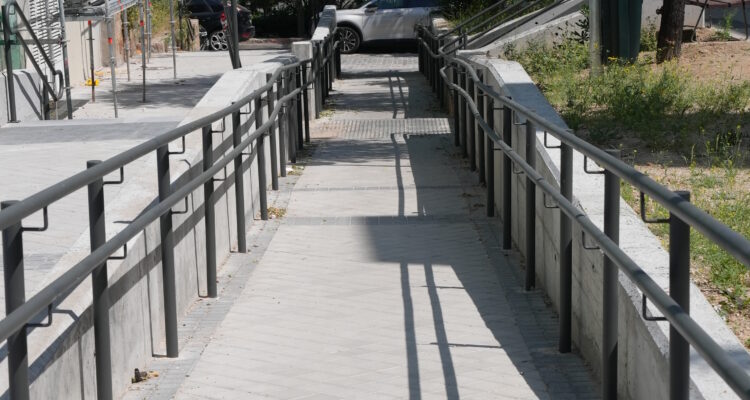 Obras de rehabilitación urbana de EMVS Madrid en el Poblado Dirigido de Fuencarral