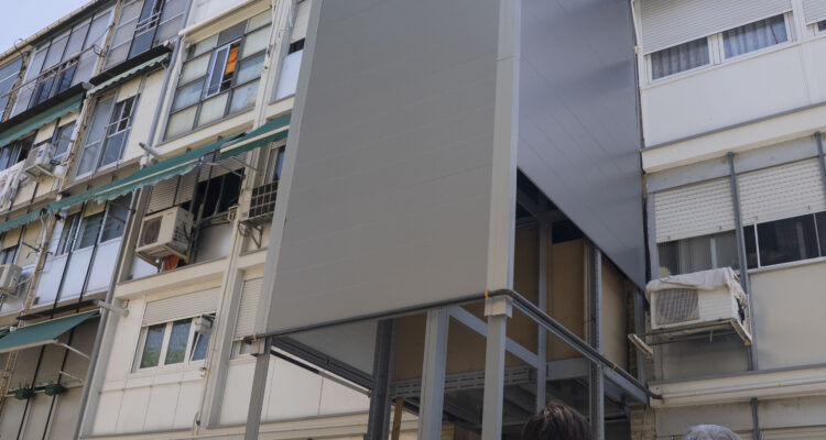 Obras de rehabilitación urbana de EMVS Madrid en el Poblado Dirigido de Fuencarral