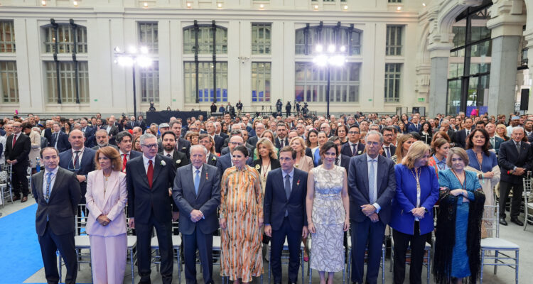 Público asistente a la entrega de medallas de Madrid