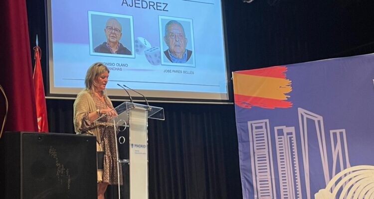 Presentación del torneo de ajedrez en la Semana del Mayor