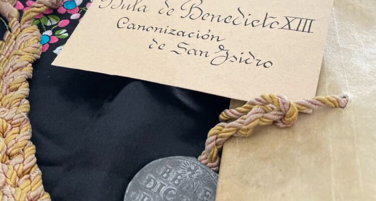 Bula de 1724, expedida por el papa Benedicto XIII, que reconoce la canonización de San Isidro
