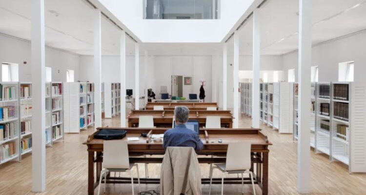 Archivo de villa. Imagen de archivo