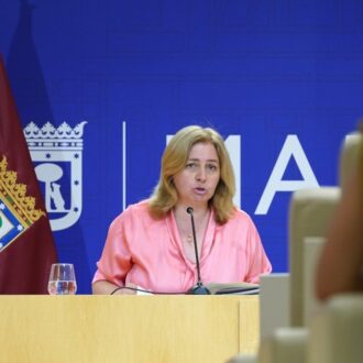 Sanz informa de la aprobación de la creación del Portal de Contratación en la rueda de prensa posterior a la Junta de Gobierno de este jueves