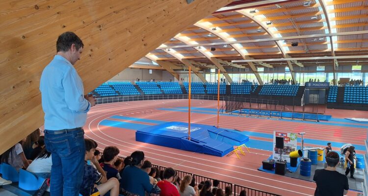 El concejal de Latina, Alberto González, en las actividades deportivas del Encuentro de la COPIA en Latina