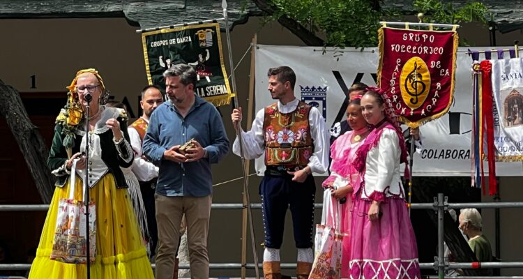 Juan Peña en la XXI Muestra de Folclore Madrileño en Barajas