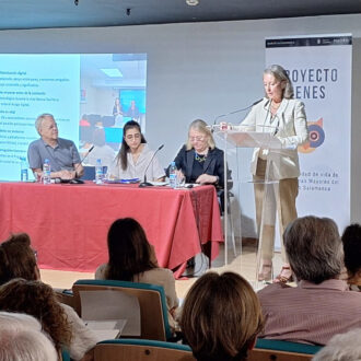 La concejala de Salamanca, Cayetana Hernández de la Riva, participando en la Jornada Anual del Proyecto SENES