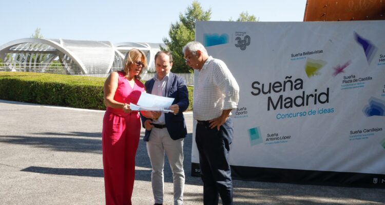 Carabante, Izquierdo y Peón en momento presentación concurso ideas Sueña Madrid 2025