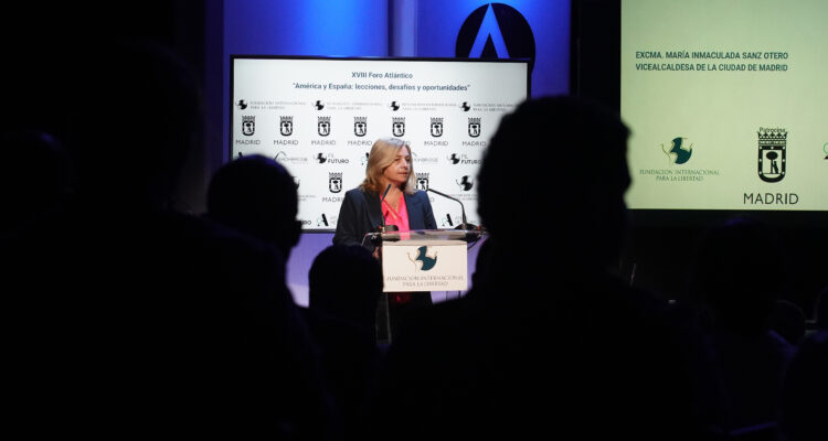 La vicealcaldesa de Madrid, Inma Sanz, durante la inauguración de la XVIII edición del Foro Atlántico