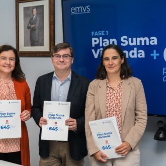 González durante la rúbrica celebrada esta mañana con Salas