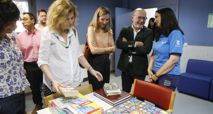 Fernández en momento de la visita