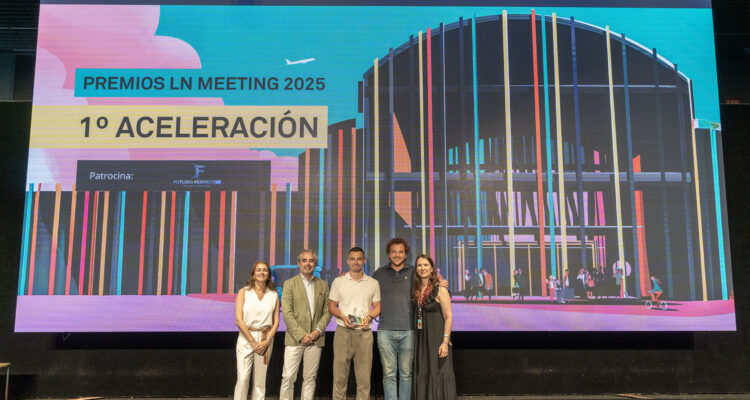 Foto de los galardonados en los premios LN Meeting 2025