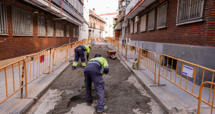 Visita a las obras de remodelación del casco histórico de Carabanchel