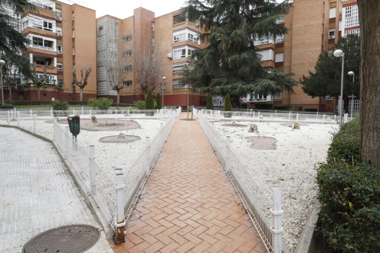 Imagen de archivo de la renovación de un espacio interbloque (distrito de Hortaleza)