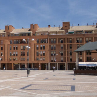 Imagen de la plaza de la Remonta, escenario del Cine de verano en Tetuán