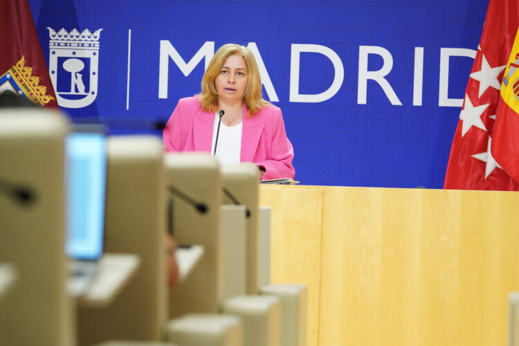 La vicealcaldesa y portavoz municipal, Inma Sanz, durante la rueda de prensa