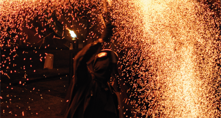 Los irlandeses Rogue presentan Mobius, un espectáculo único de fuego