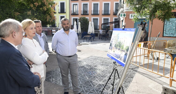 Visita a las obras de remodelación de la plaza del Rastrillo y su entorno