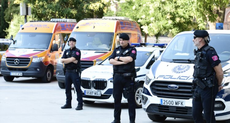 Sanz presenta el dispositivo de seguridad de las fiestas de Centro