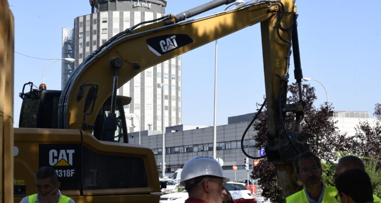 García Romero supervisa el inicio de la segunda fase de las obras de Parque Castellana