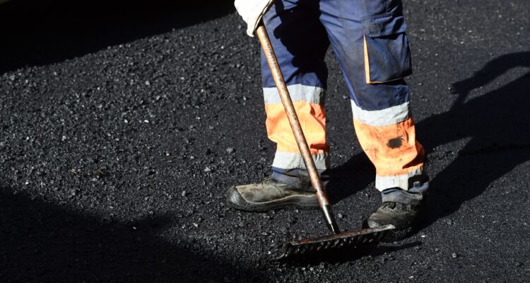 Renovación del pavimento en la calle de Espronceda