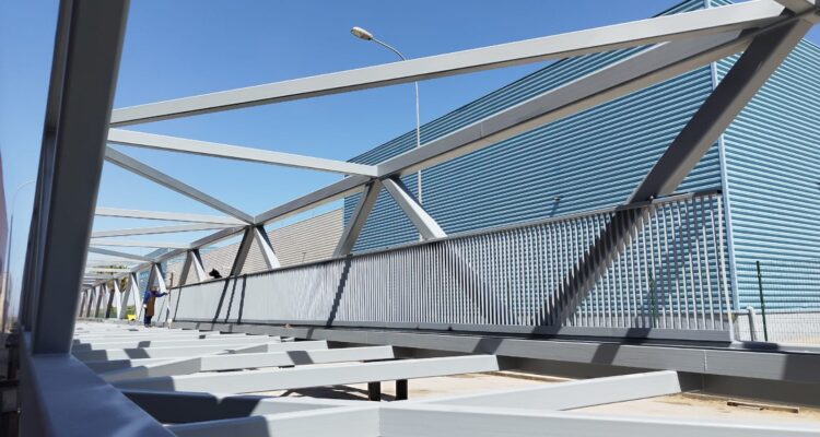 Foto instalación pasarela M-40