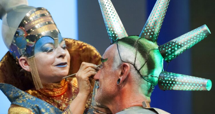 La compañía Sienta la cabeza