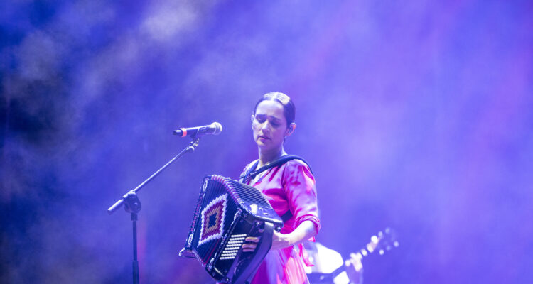 Julieta Venegas