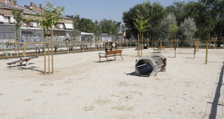 Zona canina en San Blas-Canillejas