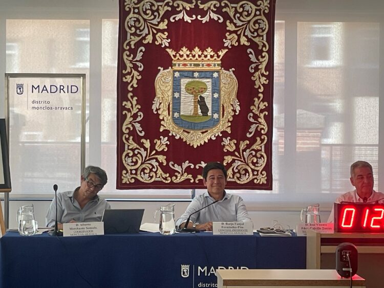 El concejal del distrito, Borja Fanjul, preside el Debate del Estado del Distrito de Moncloa-Aravaca