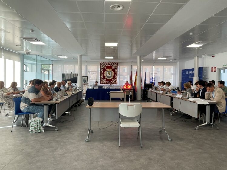 Pleno extraordinario de Moncloa sobre el Debate del Estado del Distrito