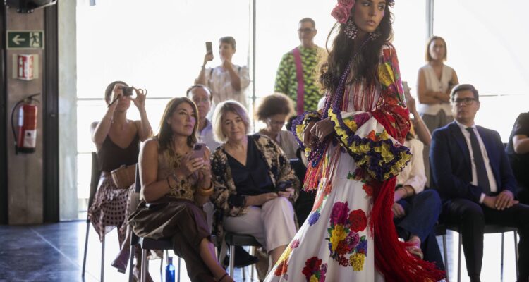 Presentación del Salón Internacional de Moda Flamenca