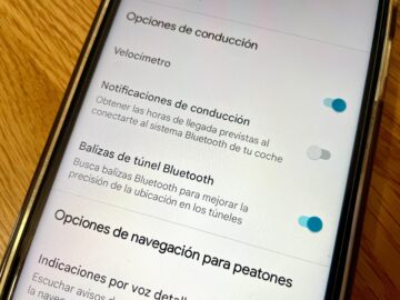 Activación de la opción 'Balizas de túnel' en un móvil Android