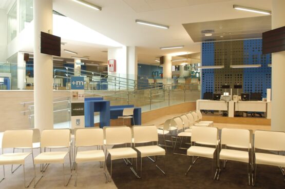 Interior de una oficina de la Agencia Tributaria de Madrid, en la calle Sacramento