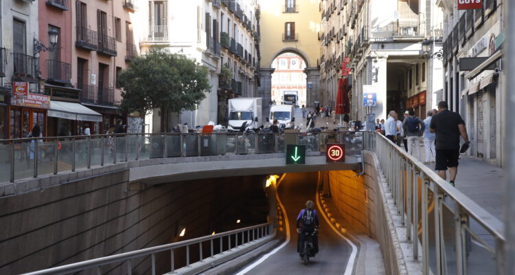 Entrada al túnel por la calle de Toledo