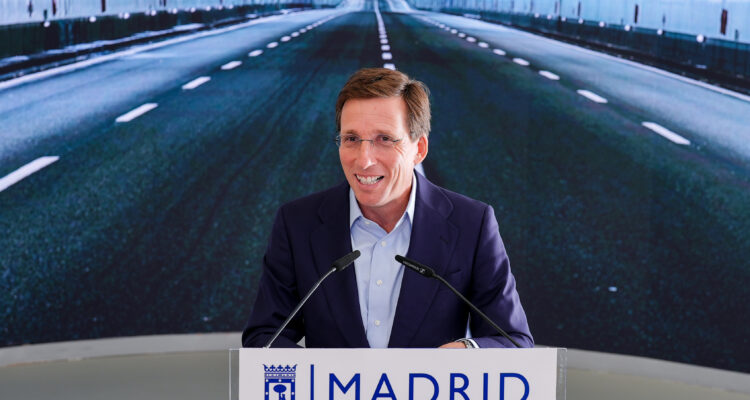 Presentación del sistema de balizas que permite la navegación asistida por los túneles de la M-30