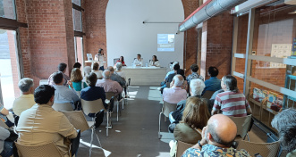 Imagen de una actividad de un club de lectura en Madrid